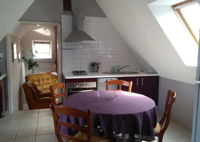 Les De Lyly Apartment *